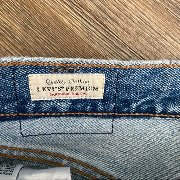 Levi's 501’s High Rise Two Toned Straight Button Fly Rigid Jeans Size 28x30 - Picture 5 of 8